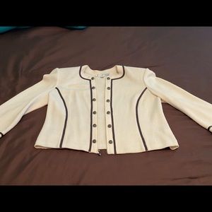 Only wore once. Good condition